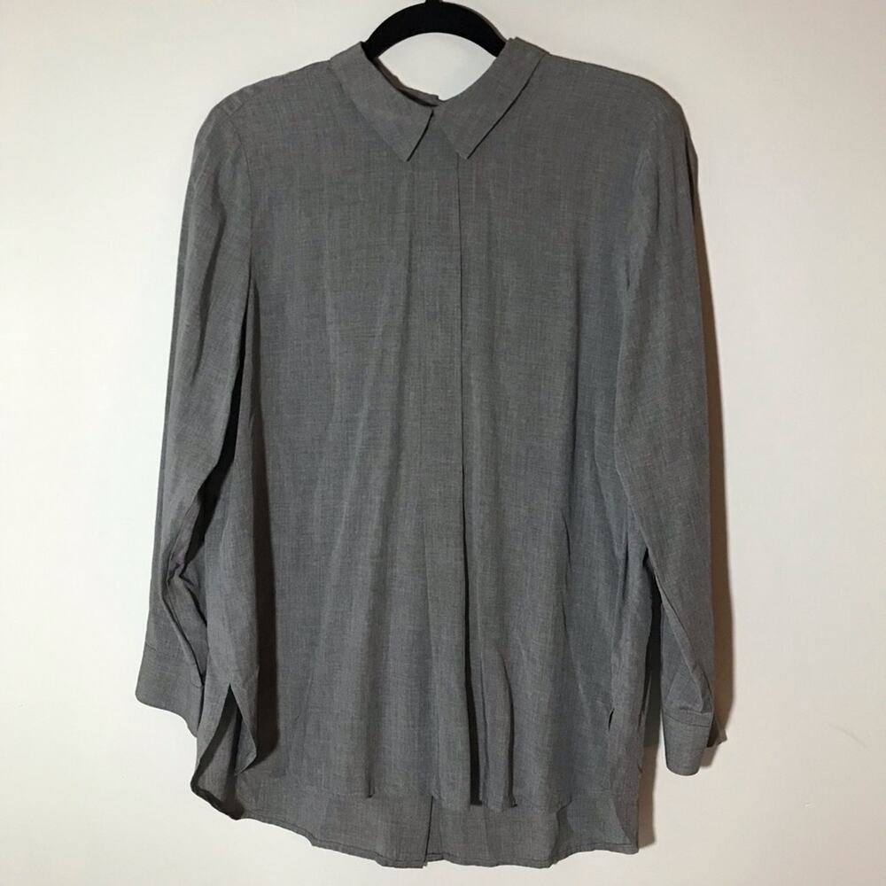 J Jill med rayon long sleeve back button Peter Pan collar grey blouse boxy loose